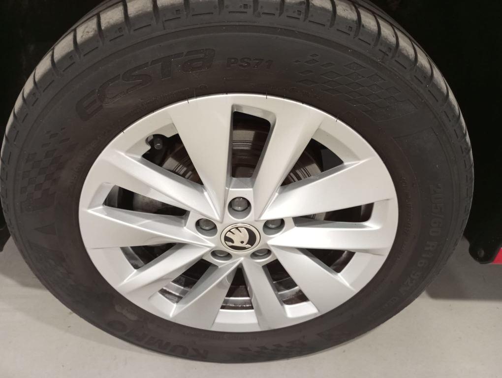 Skoda Kamiq 1.0 TSI Ambition 81 kW (110 CV) - 7