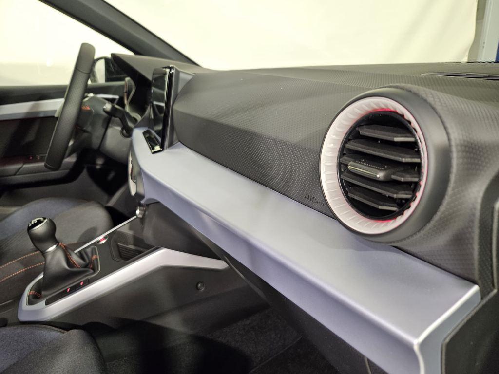 SEAT Arona 1.0 TSI FR Special Edition 85 kW (115 CV) - 10