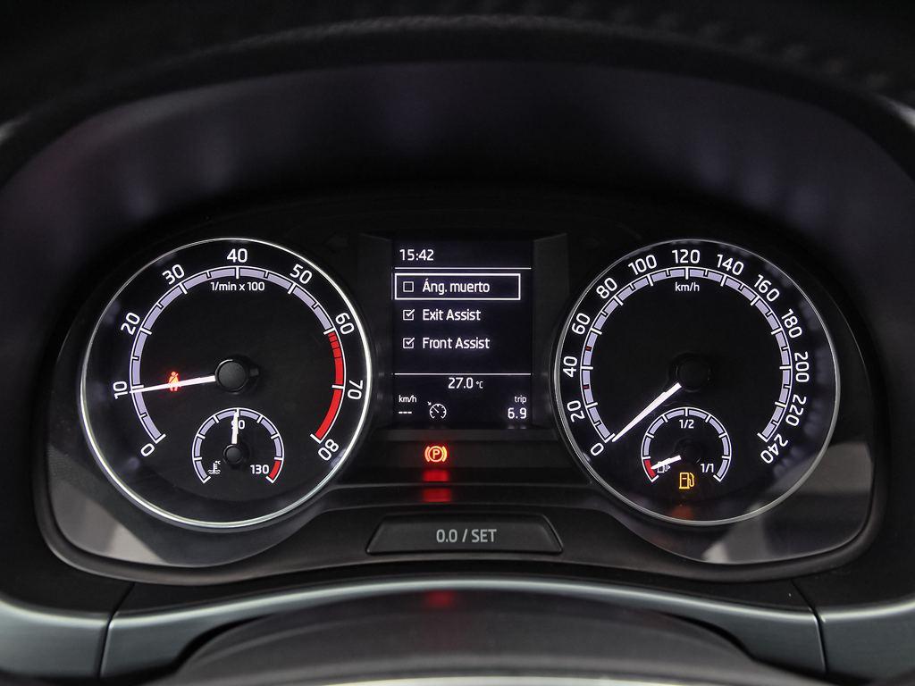 Skoda Fabia 1.0 TSI Ambition Plus 70 kW (95 CV) - 10