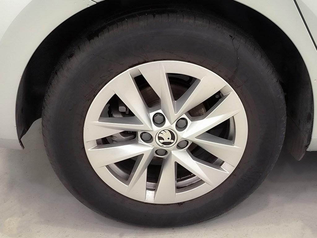 Skoda Fabia 1.0 TSI Selection 70 kW (95 CV) - 7