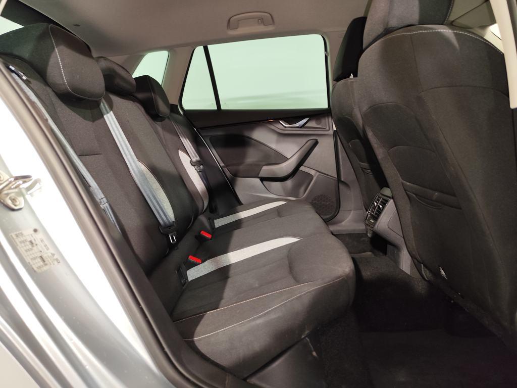Skoda Kamiq 1.0 TSI Selection 85 kW (115 CV) - 5