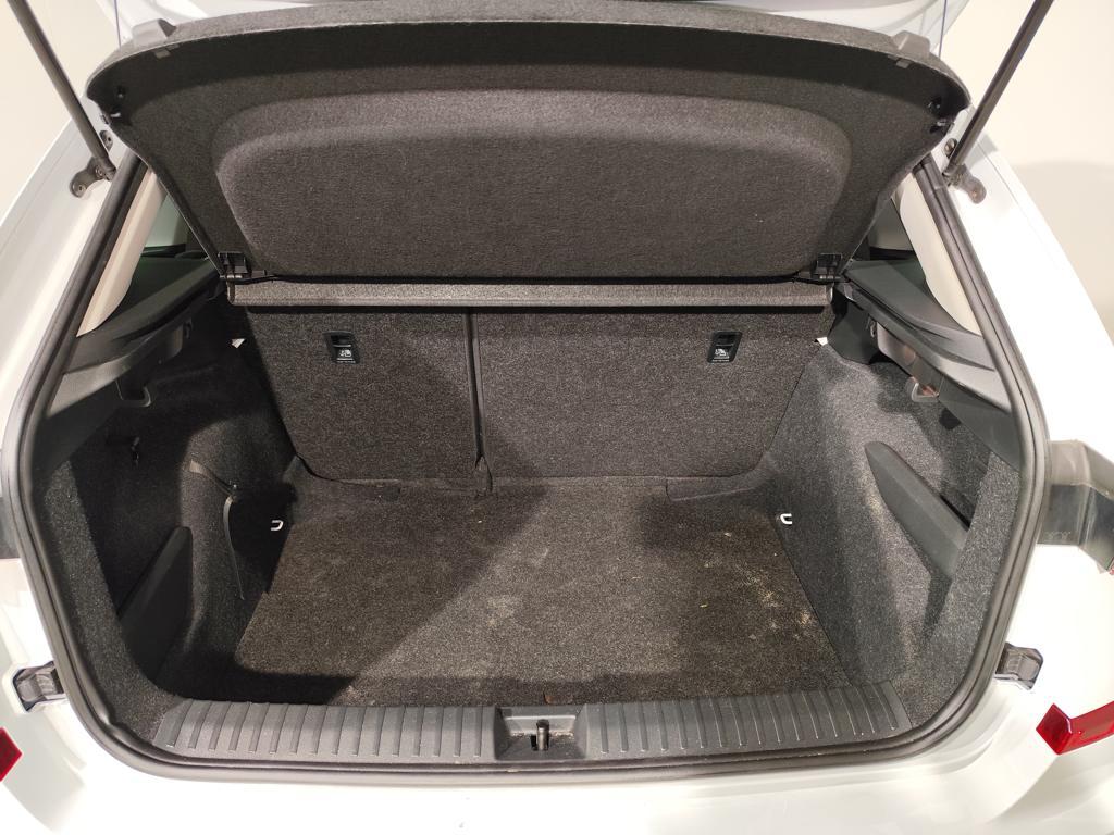 Skoda Kamiq 1.0 TSI Selection 85 kW (115 CV) - 6