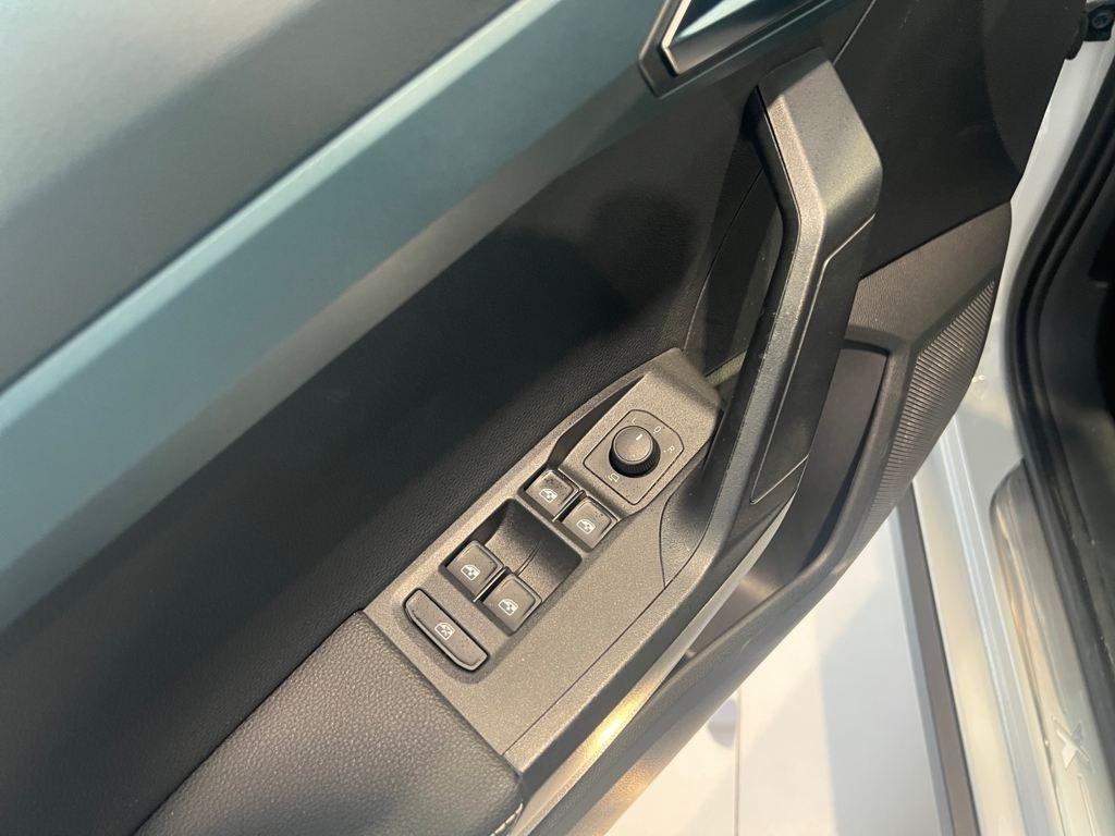 SEAT Arona 1.0 TSI S&S Xperience XM DSG 85 kW (115 CV) - 8