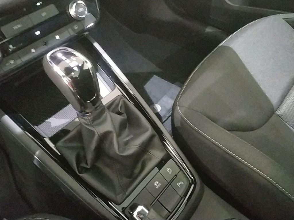 Skoda Kamiq 1.0 TSI Design DSG 85 kW (115 CV) - 8