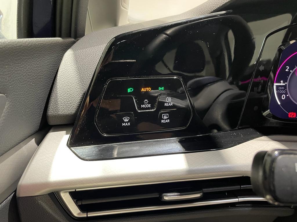 Volkswagen Golf Life 1.5 eTSI 110 kW (150 CV) DSG - 11