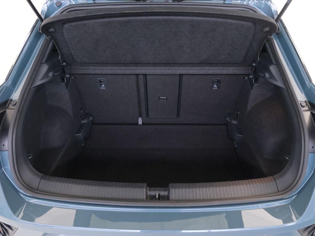Volkswagen T-Roc R-Line 1.5 TSI 110 kW (150 CV) DSG - 6