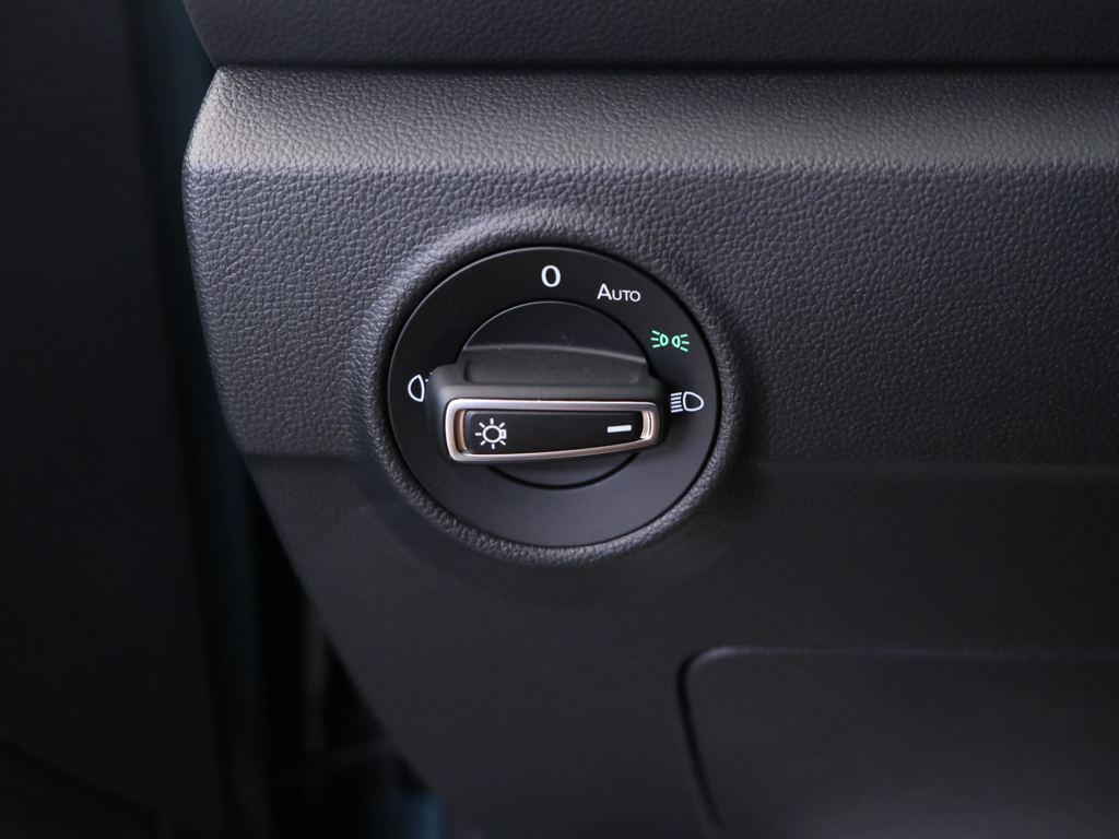 Volkswagen T-Roc R-Line 1.5 TSI 110 kW (150 CV) DSG - 9