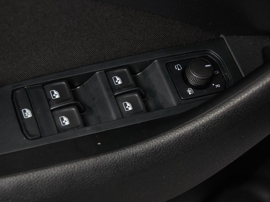 Skoda Kamiq 1.0 TSI Selection 85 kW (115 CV) - 12