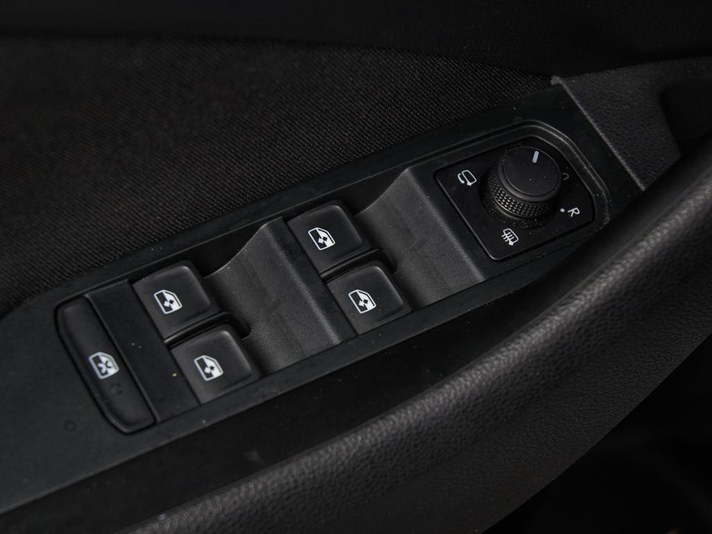 Skoda Kamiq 1.0 TSI Selection 85 kW (115 CV) - 12