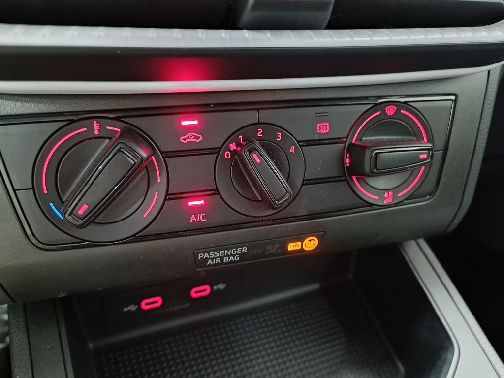 SEAT Arona 1.0 TSI Reference XM 70 kW (95 CV) - 13