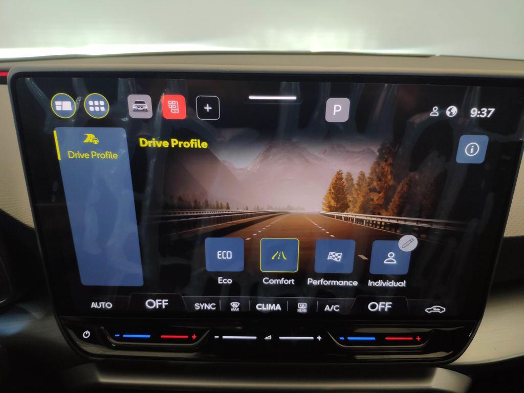 SEAT León 1.5 TSI S&S FR Special Edition 85 kW (116 CV) - 12