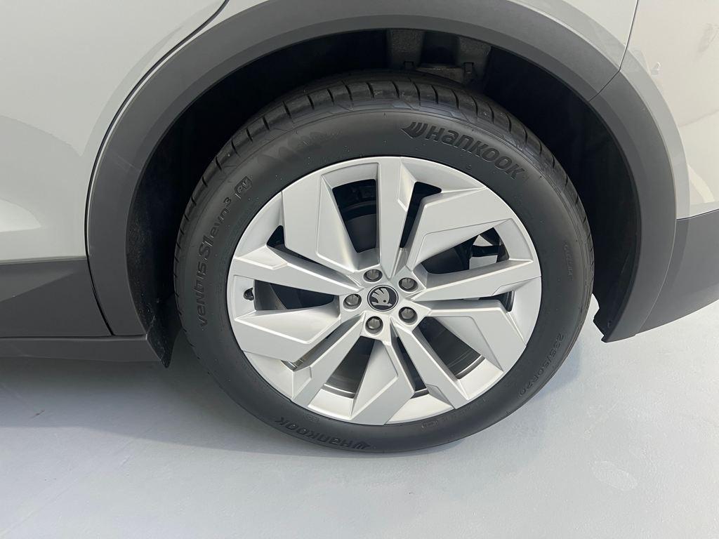 Skoda Elroq 60 63 kWh 150 kW (204 CV) - 7