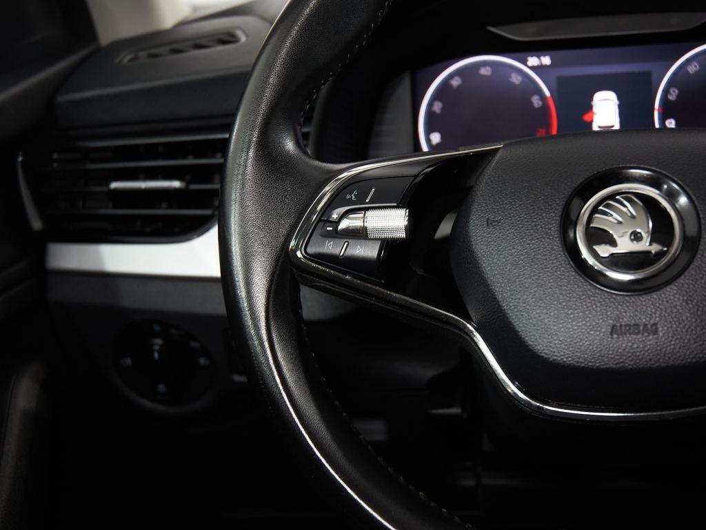 Skoda Kamiq 1.0 TSI Ambition DSG 81 kW (110 CV) - 10