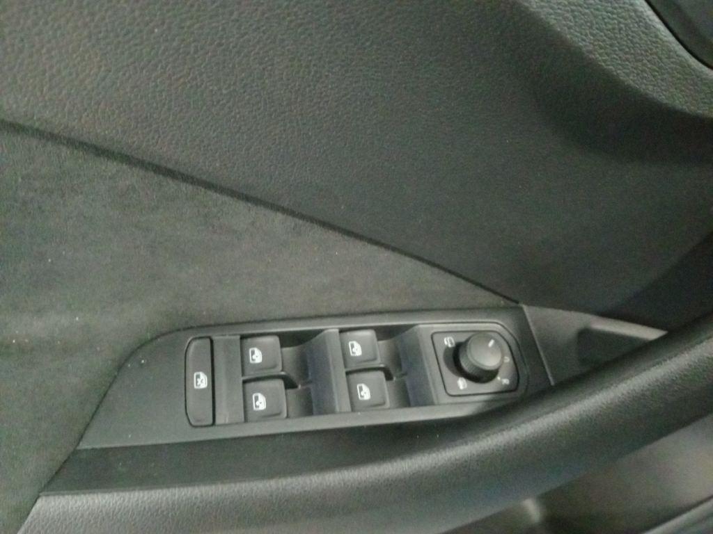 Skoda Scala Design 1.0 TSI DSG 85 kW (115 CV) - 14