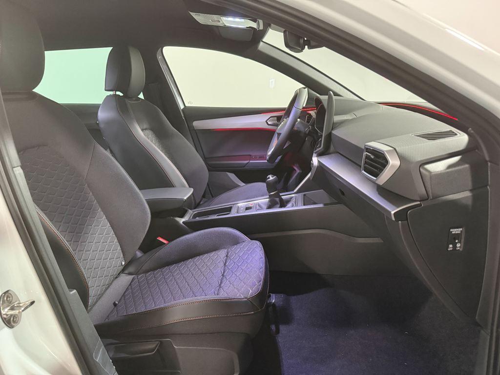 SEAT León 1.5 TSI S&S FR Special Edition 85 kW (116 CV) - 4