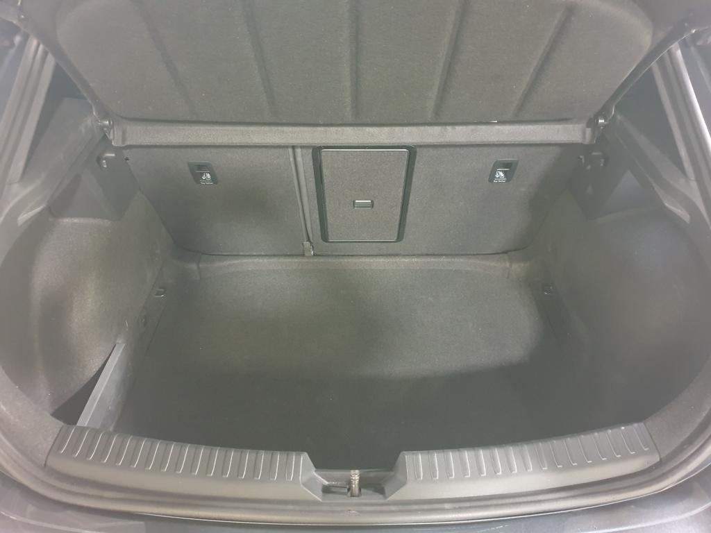 SEAT León 1.5 TSI S&S FR Special Edition 85 kW (116 CV) - 6