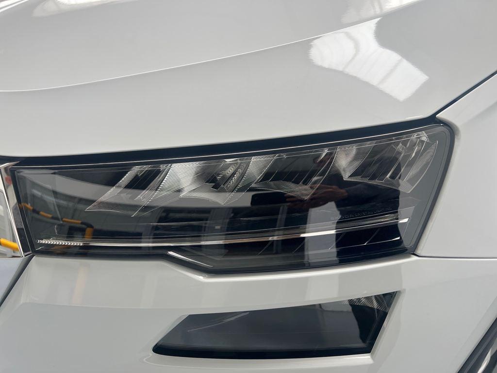 Skoda Karoq 1.5 TSI ACT Selection DSG 110 kW (150 CV) - 12