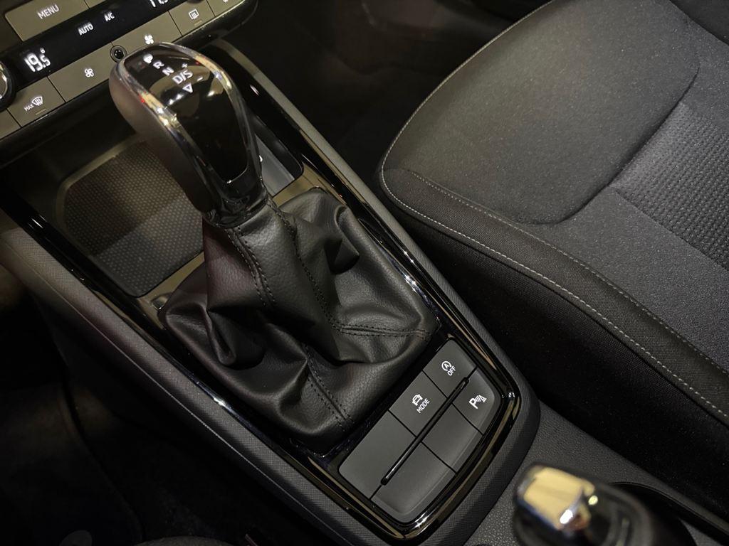 Skoda Kamiq 1.0 TSI Design DSG 85 kW (115 CV) - 14