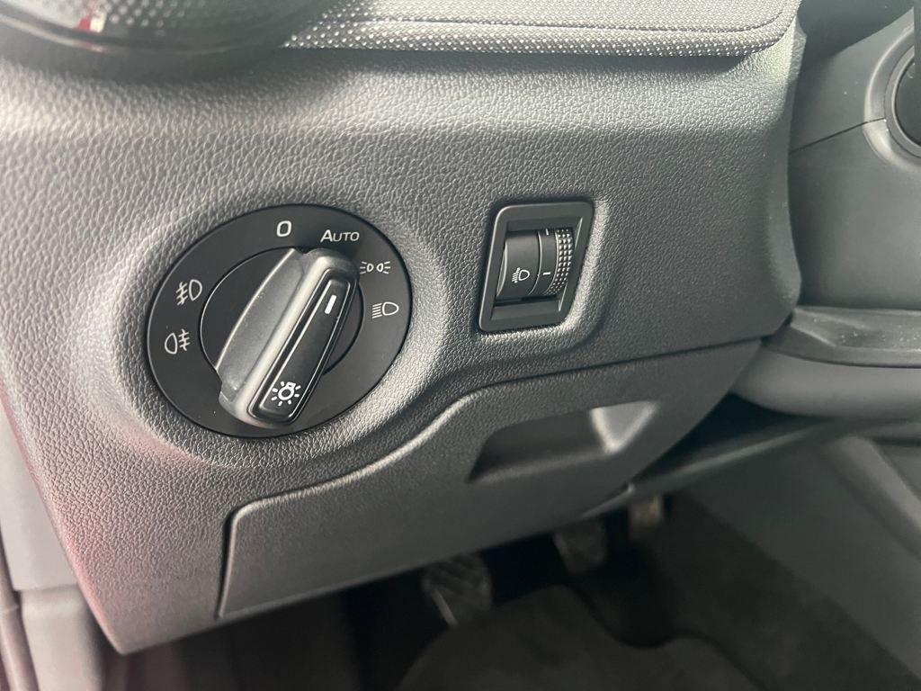 Skoda Fabia 1.0 TSI Selection 70 kW (95 CV) - 12