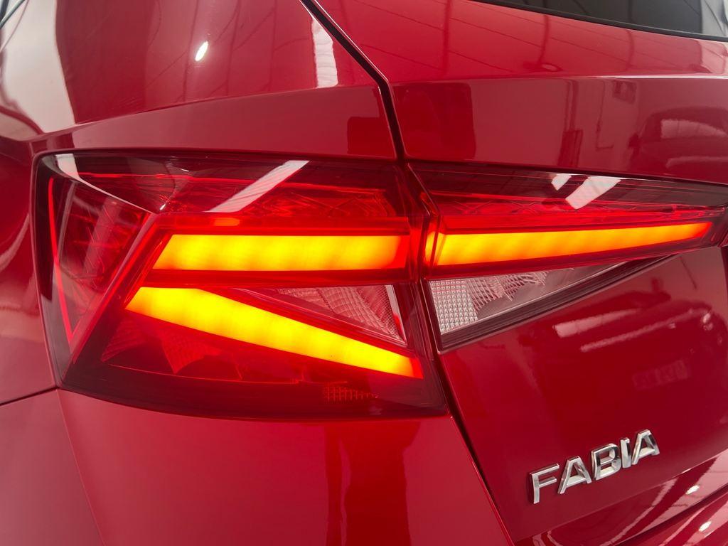 Skoda Fabia 1.0 TSI Selection 70 kW (95 CV) - 13