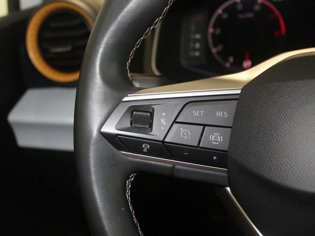 SEAT Arona 1.0 TSI Style Plus 81 kW (110 CV) - 10