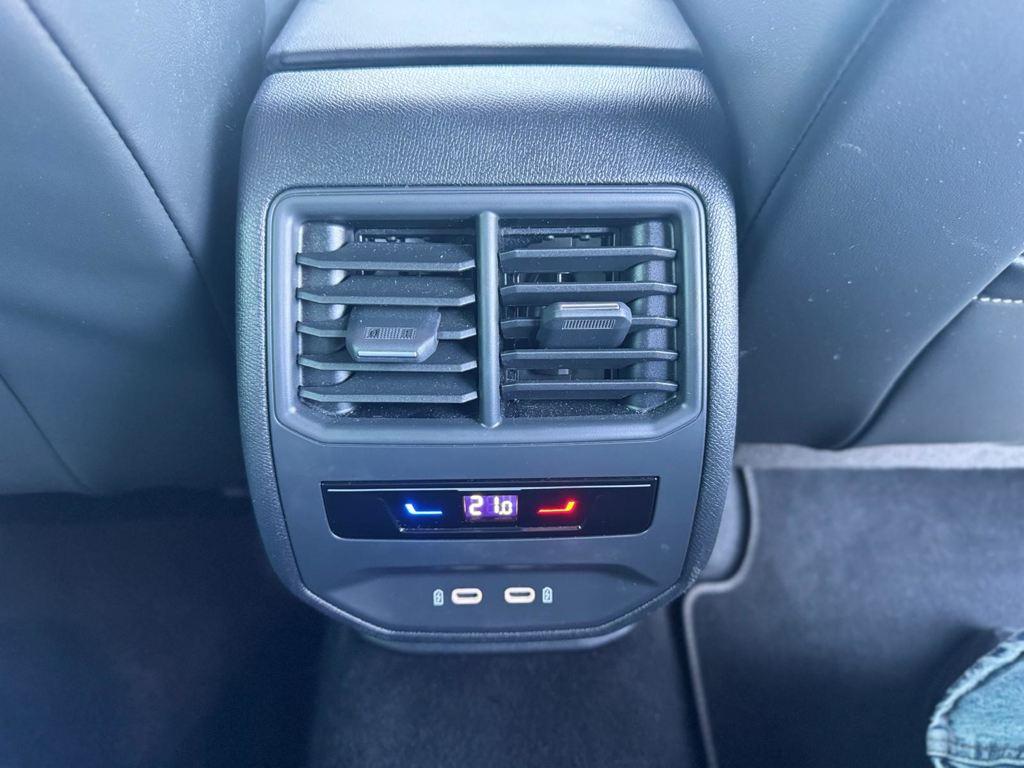 SEAT León 1.5 eTSI S&S FR Go L DSG 110 kW (150 CV) - 9