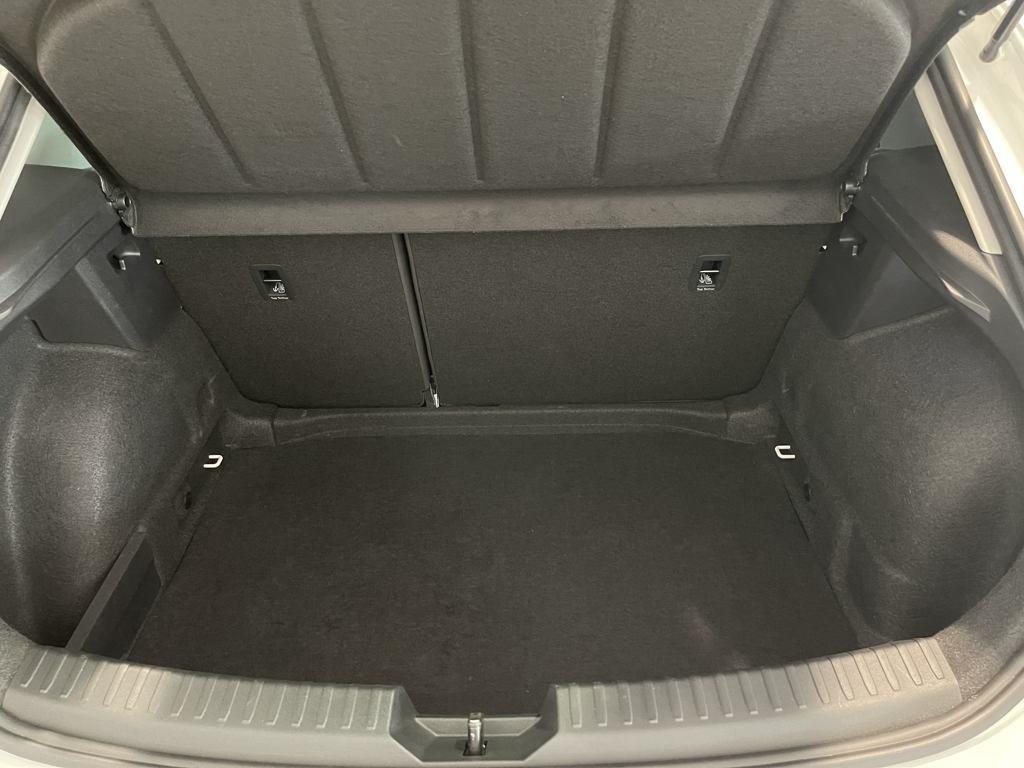 SEAT León 1.5 eTSI Style 25 Aniversario DSG 85 kW (116 CV) - 6