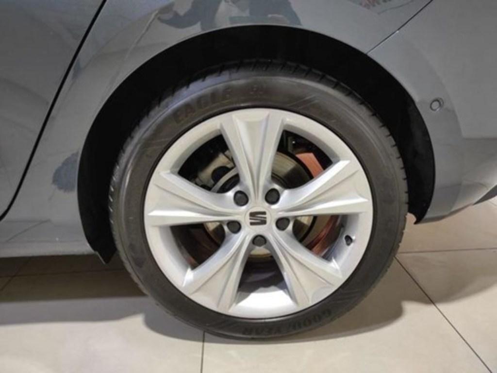 SEAT León 1.5 TSI S&S FR 25 Aniversario 85 kW (116 CV) - 7
