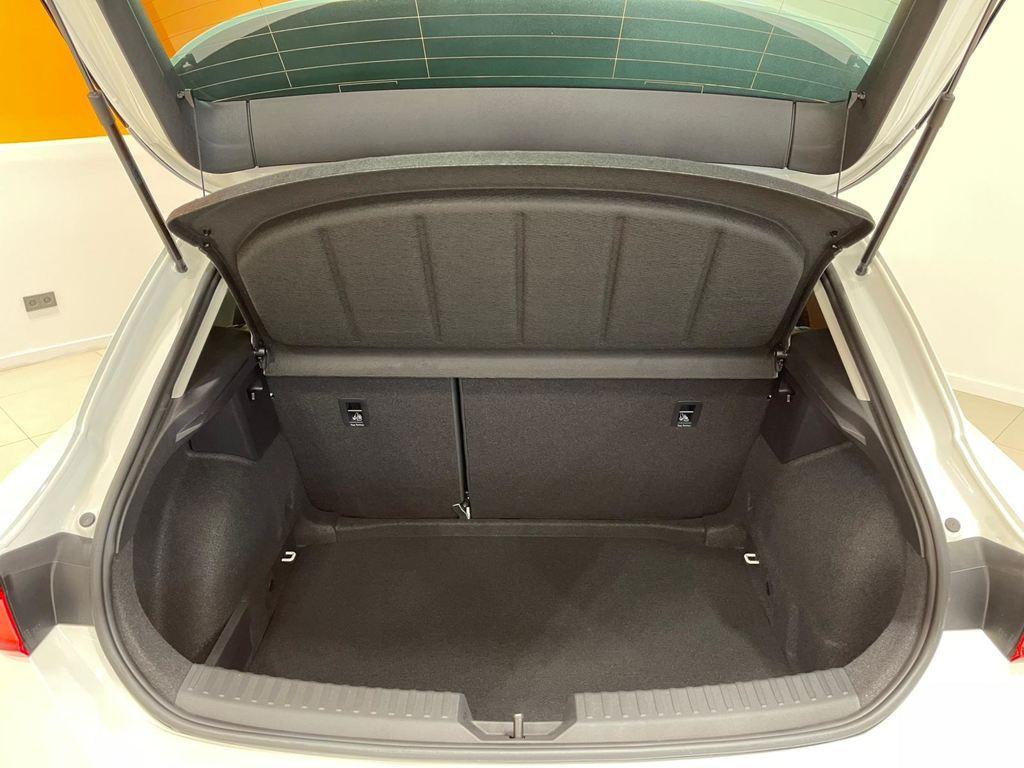 SEAT León 2.0 TDI S&S Style XS 85 kW (115 CV) - 6