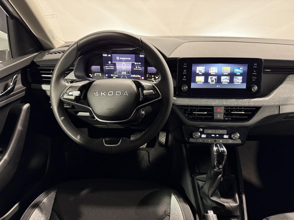 Skoda Kamiq 1.0 TSI Selection DSG 85 kW (115 CV) - 9