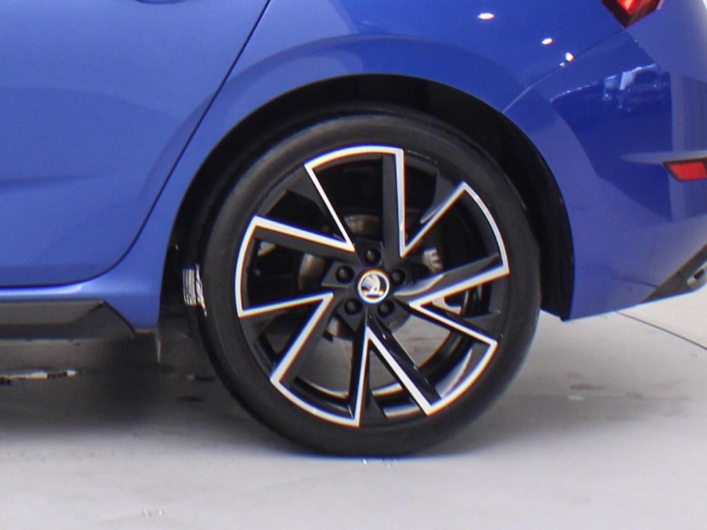 Skoda Scala 1.5 TSI Montecarlo DSG 110 kW (150 CV) - 7