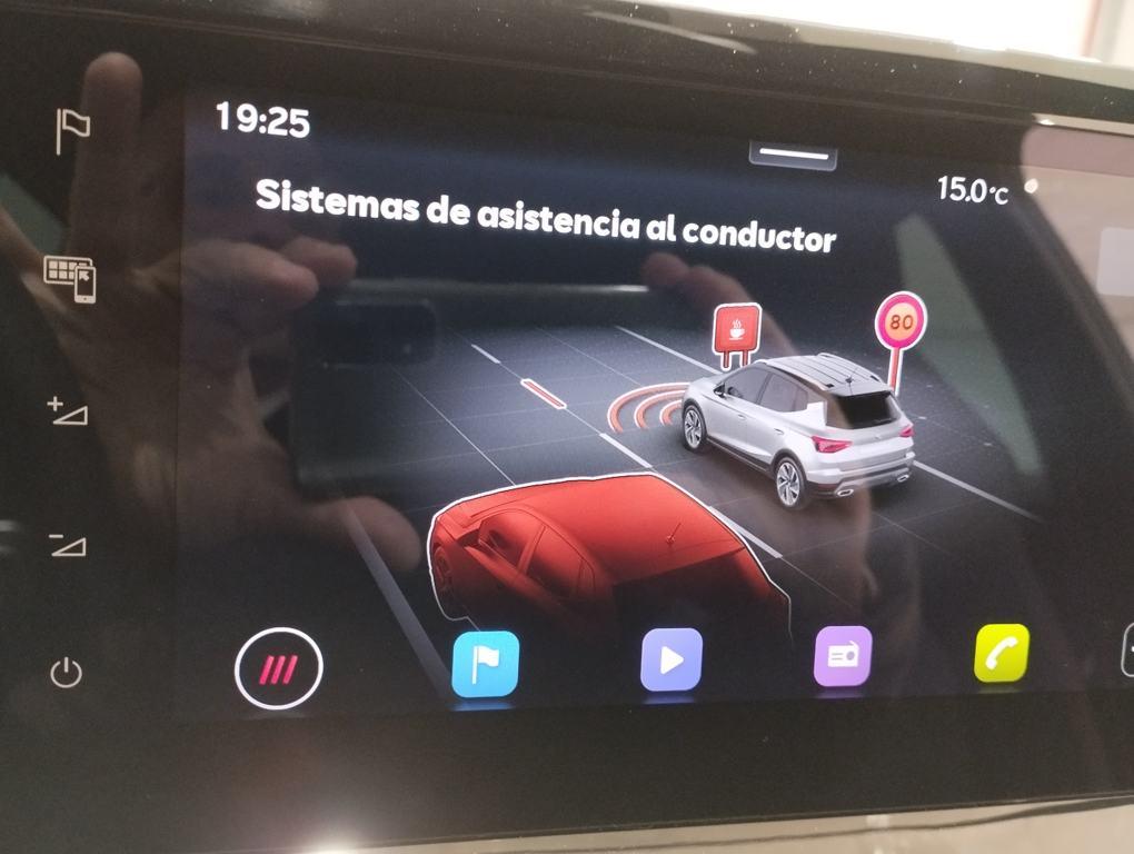 SEAT Arona 1.0 TSI FR Special Edition 85 kW (115 CV) - 10