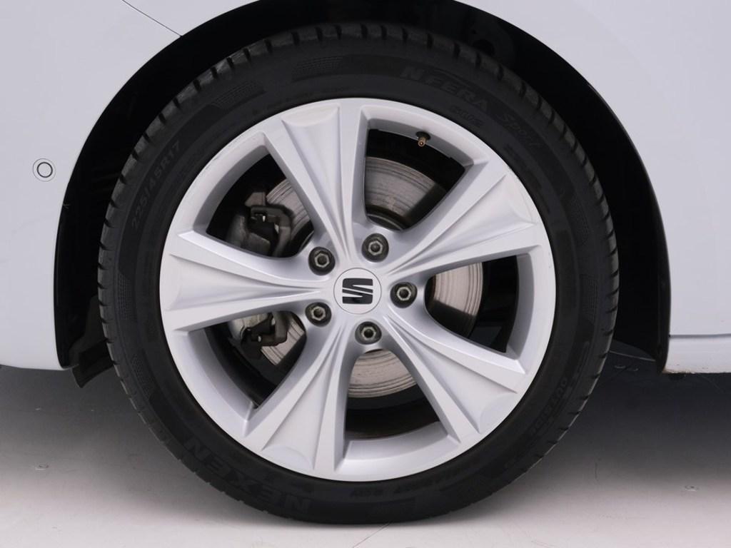 SEAT León 1.0 eTSI S&S FR XL DSG 81 kW (110 CV) - 7