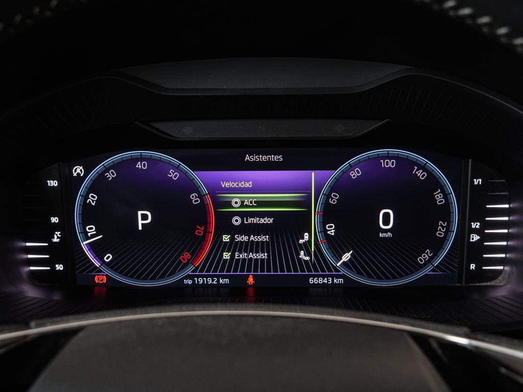 Skoda Karoq 1.5 TSI ACT Sportline DSG 110 kW (150 CV) - 12