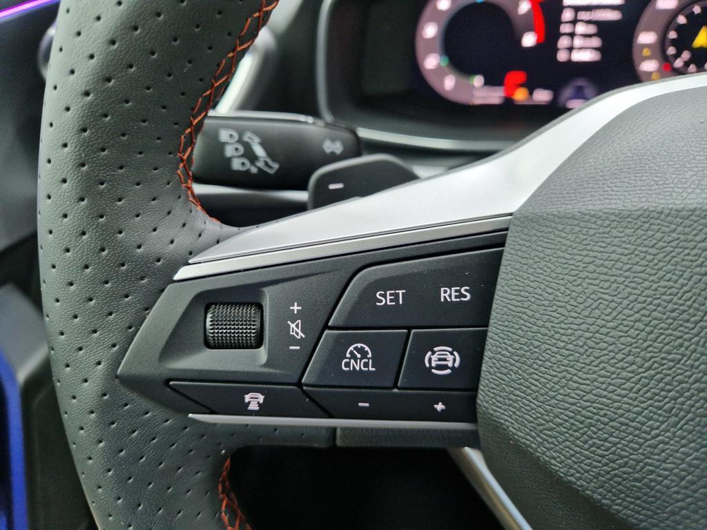 SEAT León 1.5 TSI e-Hybrid FR XM DSG 150 kW (204 CV) - 9