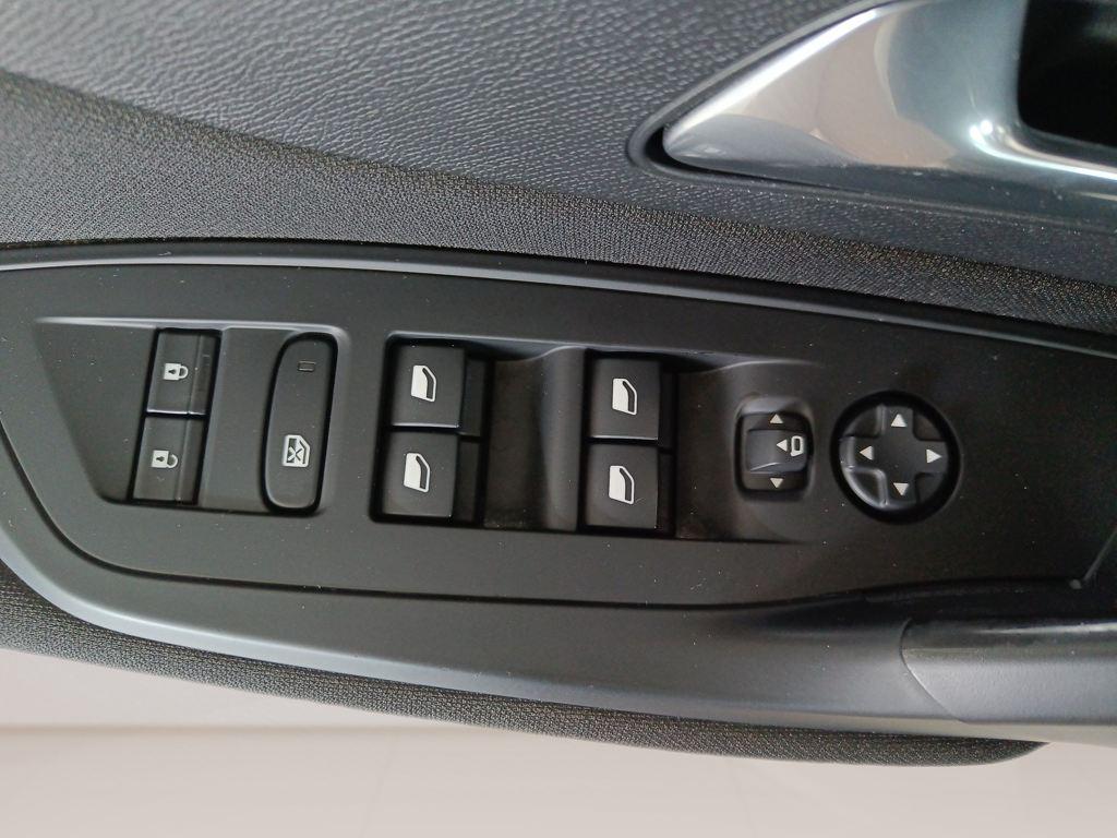 Peugeot 308 Active Pack BlueHDi S&S 96 kW (130 CV) - 8