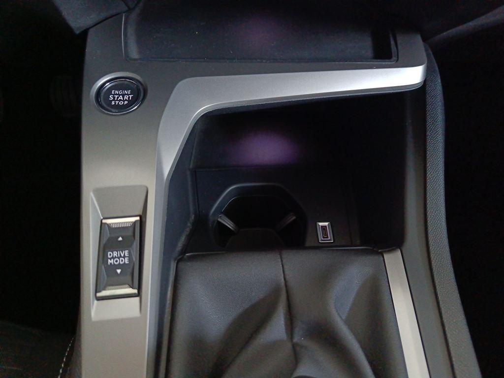 Peugeot 308 Active Pack BlueHDi S&S 96 kW (130 CV) - 18