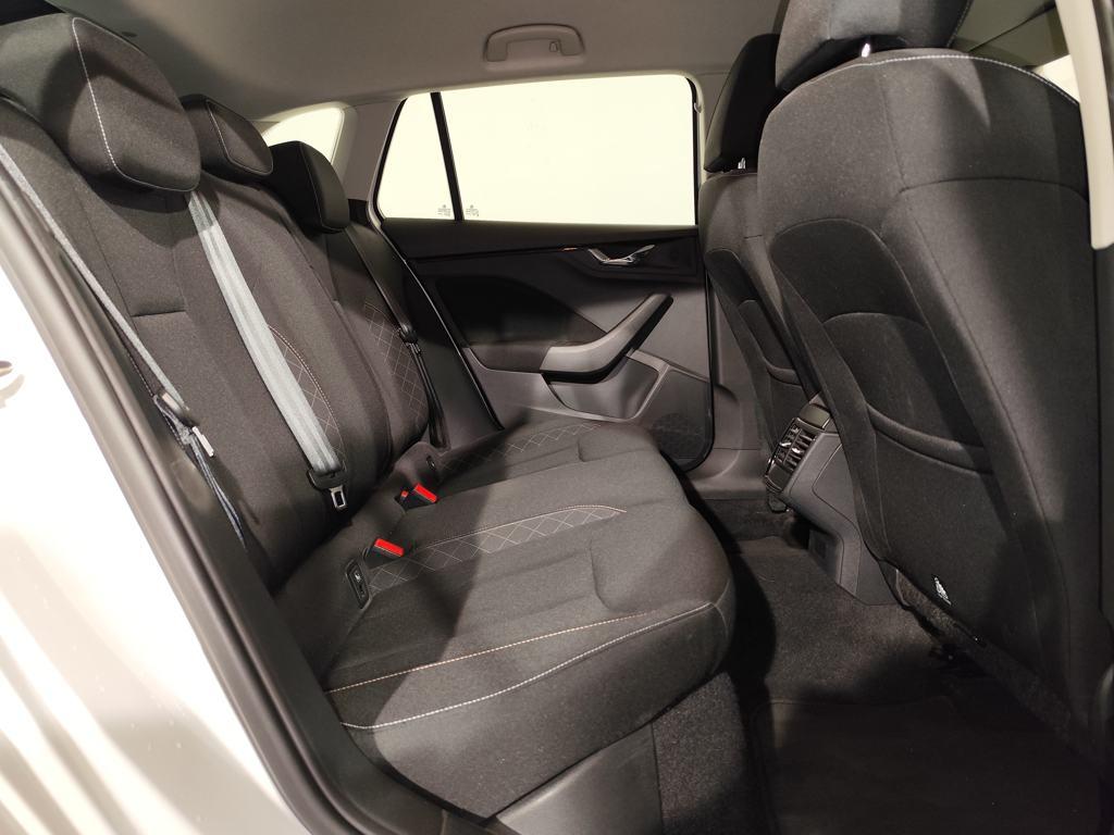 Skoda Scala 1.0 TSI Emotion 81 kW (110 CV) - 5