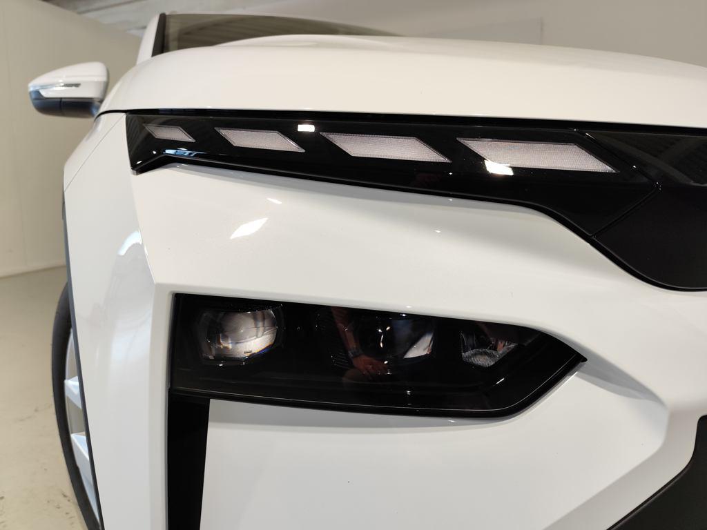 Skoda Elroq 60 63 kWh 150 kW (204 CV) - 14