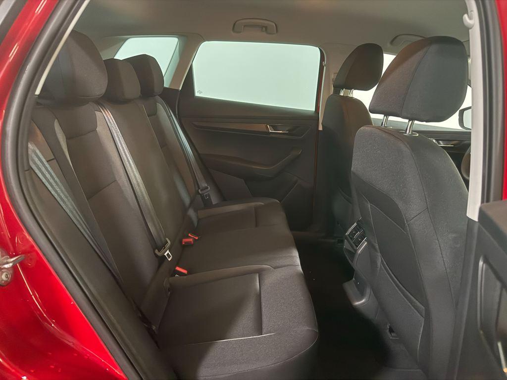 Skoda Karoq 1.0 TSI Active 81 kW (110 CV) - 5
