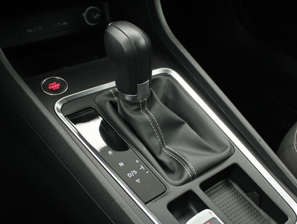 SEAT Ateca 1.5 TSI S&S Style Go M DSG 110 kW (150 CV) - 9