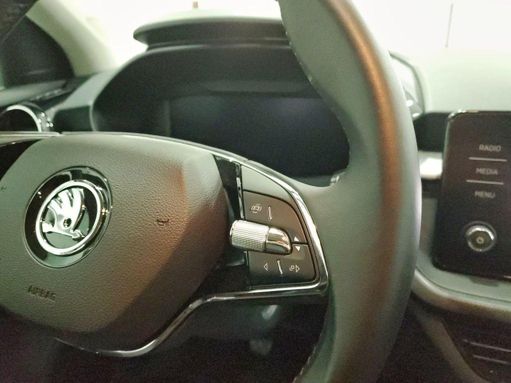 Skoda Fabia 1.0 TSI Selection 70 kW (95 CV) - 8