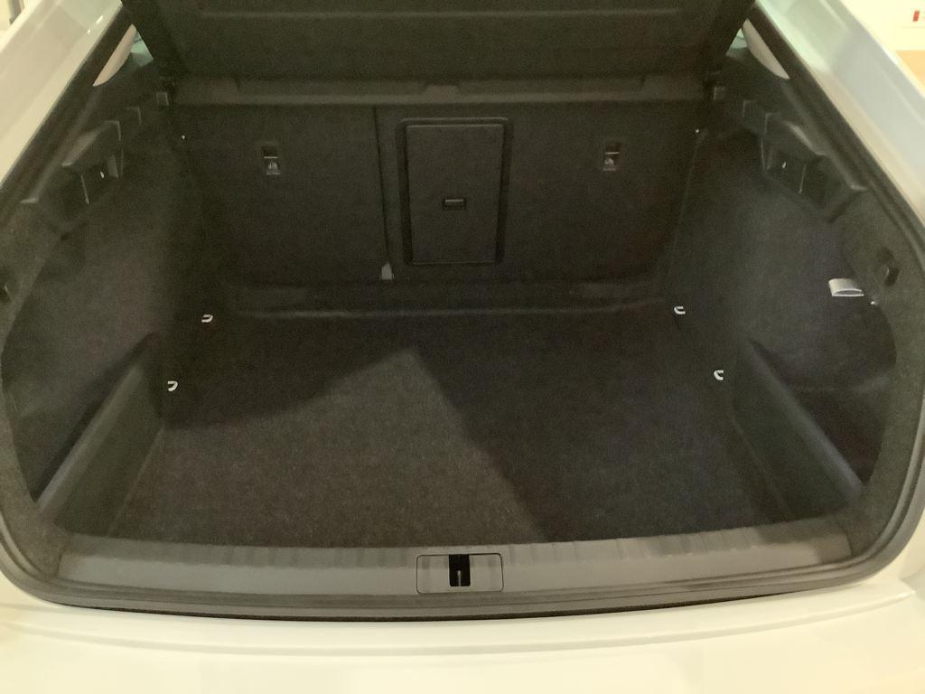 Skoda Octavia 1.5 TSI m-HEV Plus DSG 110 kW (150 CV) - 6