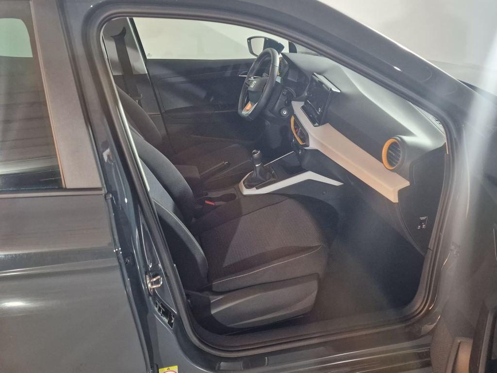 SEAT Arona 1.0 TSI Style Special Edition 70 kW (95 CV) - 4