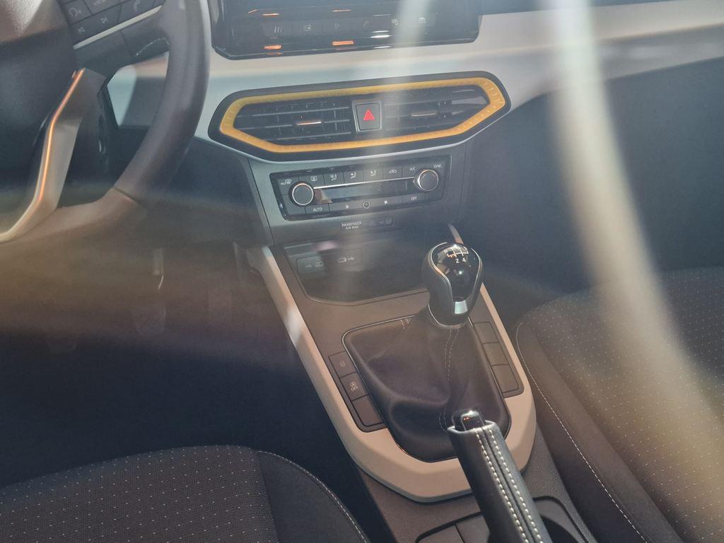 SEAT Arona 1.0 TSI Style Special Edition 70 kW (95 CV) - 10