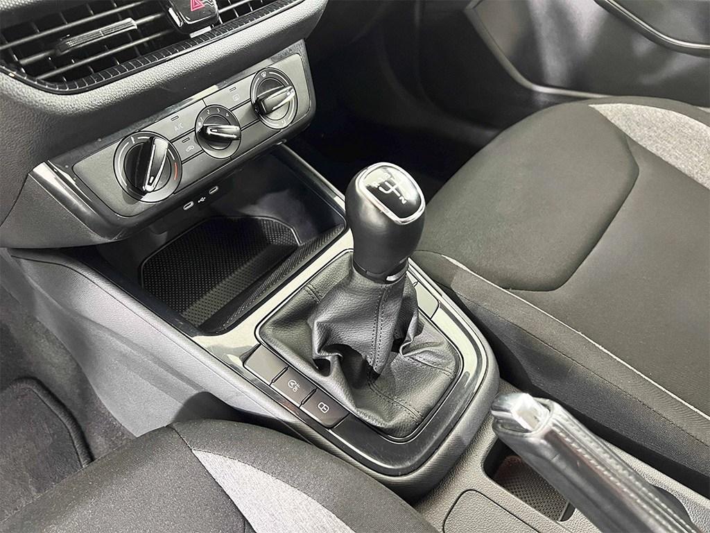 Skoda Fabia 1.0 TSI Active 70 kW (95 CV) - 10