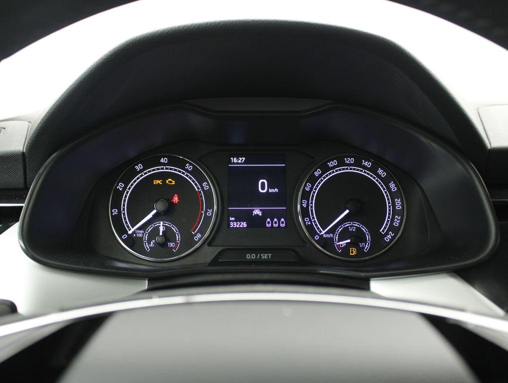 Skoda Kamiq 1.0 TSI Ambition 81 kW (110 CV) - 8