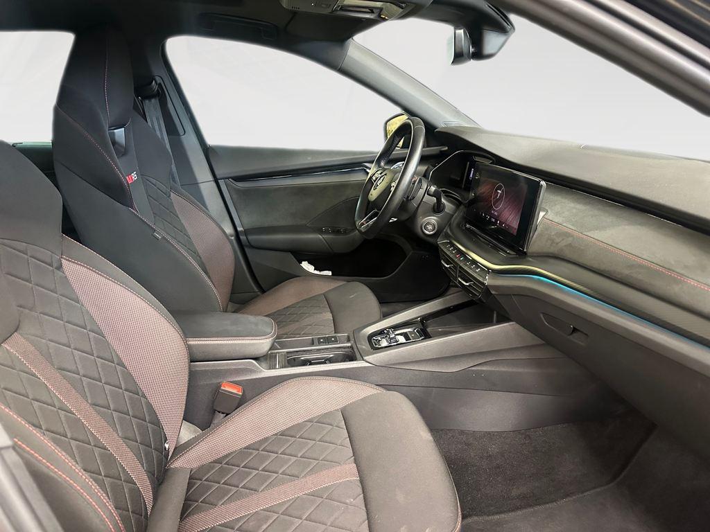 Skoda Octavia Combi 2.0 TSI DSG 180 kW (245 CV) RS - 4