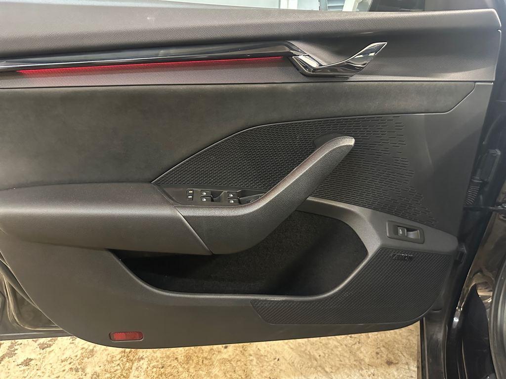 Skoda Octavia Combi 2.0 TSI DSG 180 kW (245 CV) RS - 12