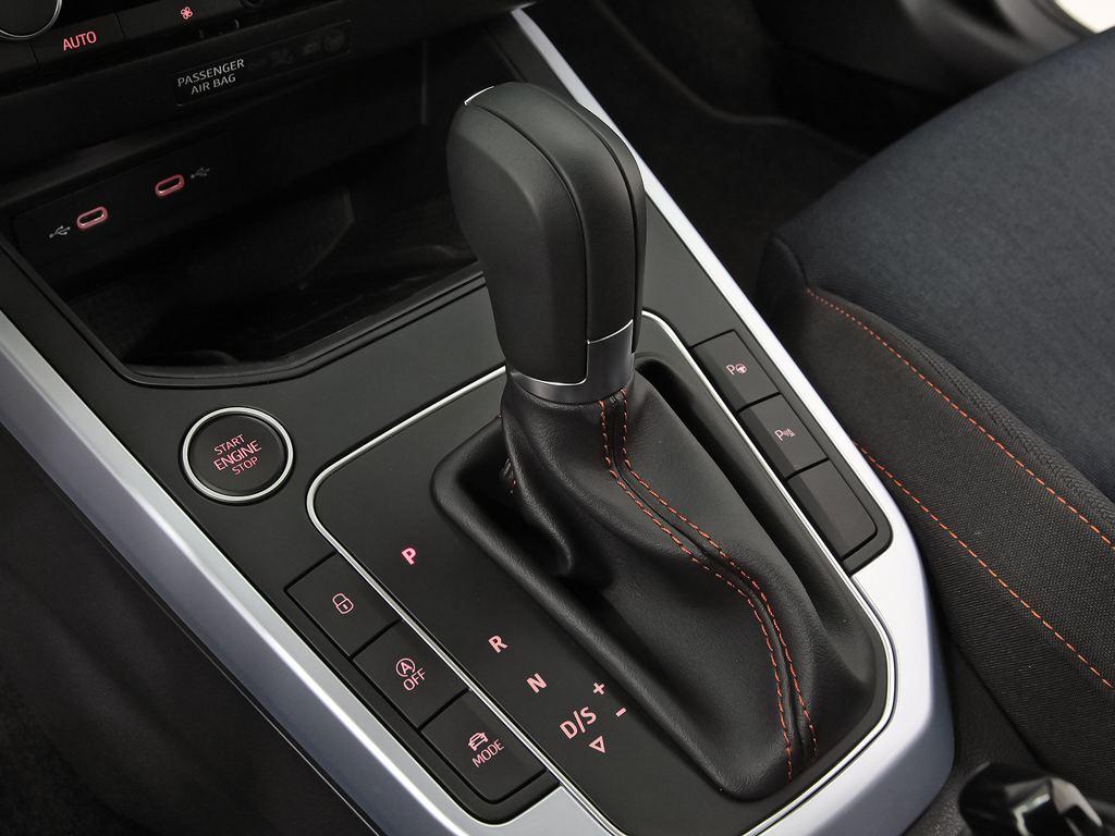 SEAT Arona 1.0 TSI FR XM DSG 85 kW (115 CV) - 17